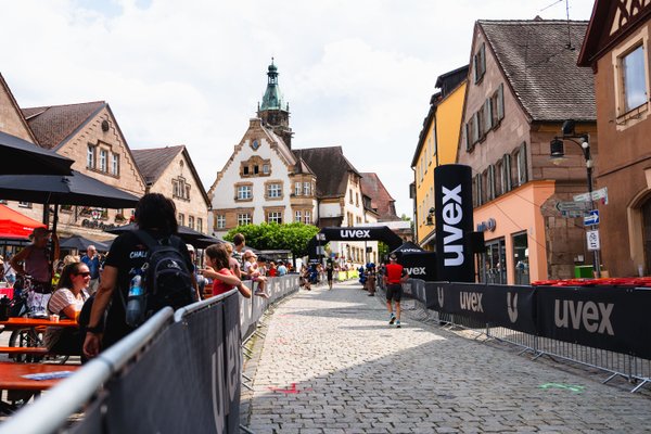 Innenstadt Roth mit uvex Banner