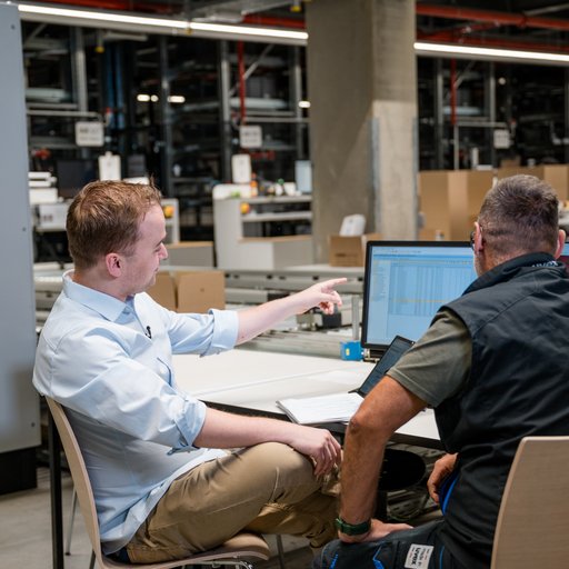 Zwischen KI-Projekten und Logistik-Controlling: Das uvex Traineeprogramm